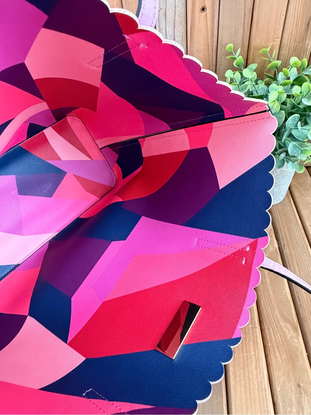 Trina Turk Pink Scallop-Edge Tote, Multicolored Interior, Gold Tone Logo, Vegan - Picture 6 of 10